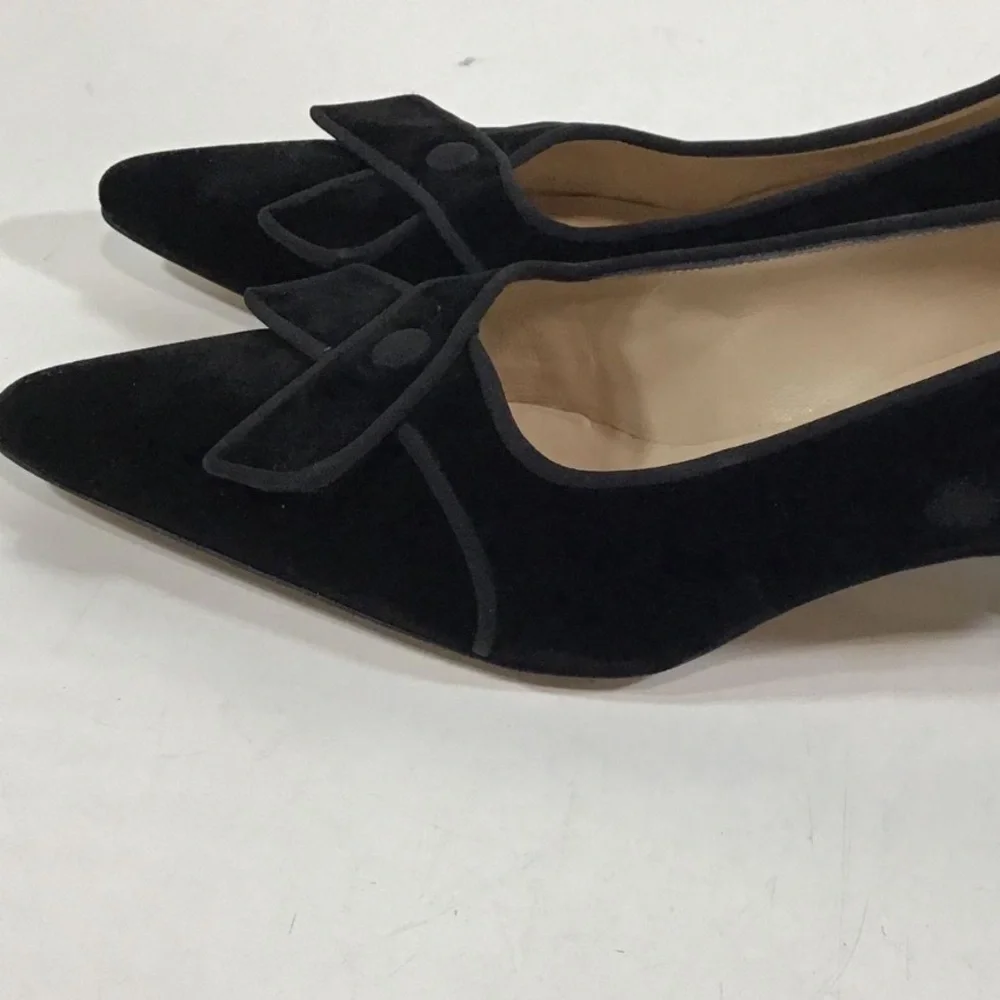Manolo Blahnik Black Velvet Women's Kitten Heels Shoes Size 36.5